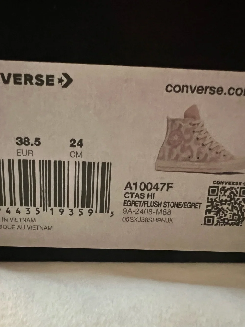 Converse High-Top Sneakers-Egret/Flush Stone Pink/Beige Camo Size 6 Kids NIB